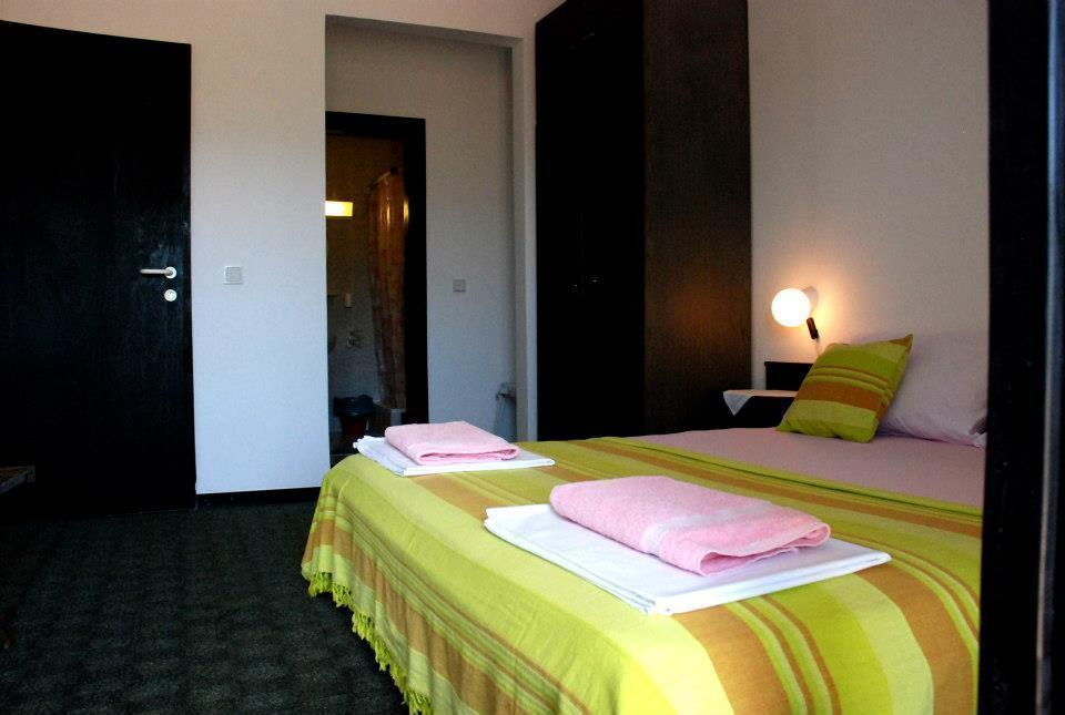 Guest House Alek Vrboska Room photo