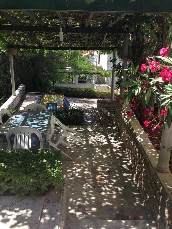 Guest House Alek Vrboska Room photo